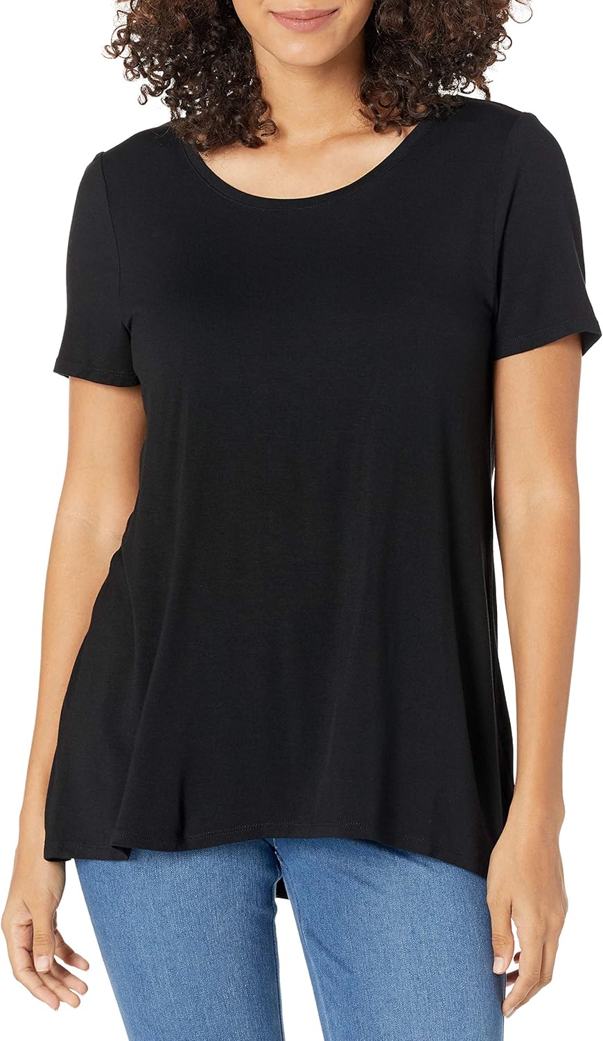 Amazon Essentials Women’s Relaxed-Fit Short-Sleeve Scoopneck Swing T-Shirt (Available in Plus Size)